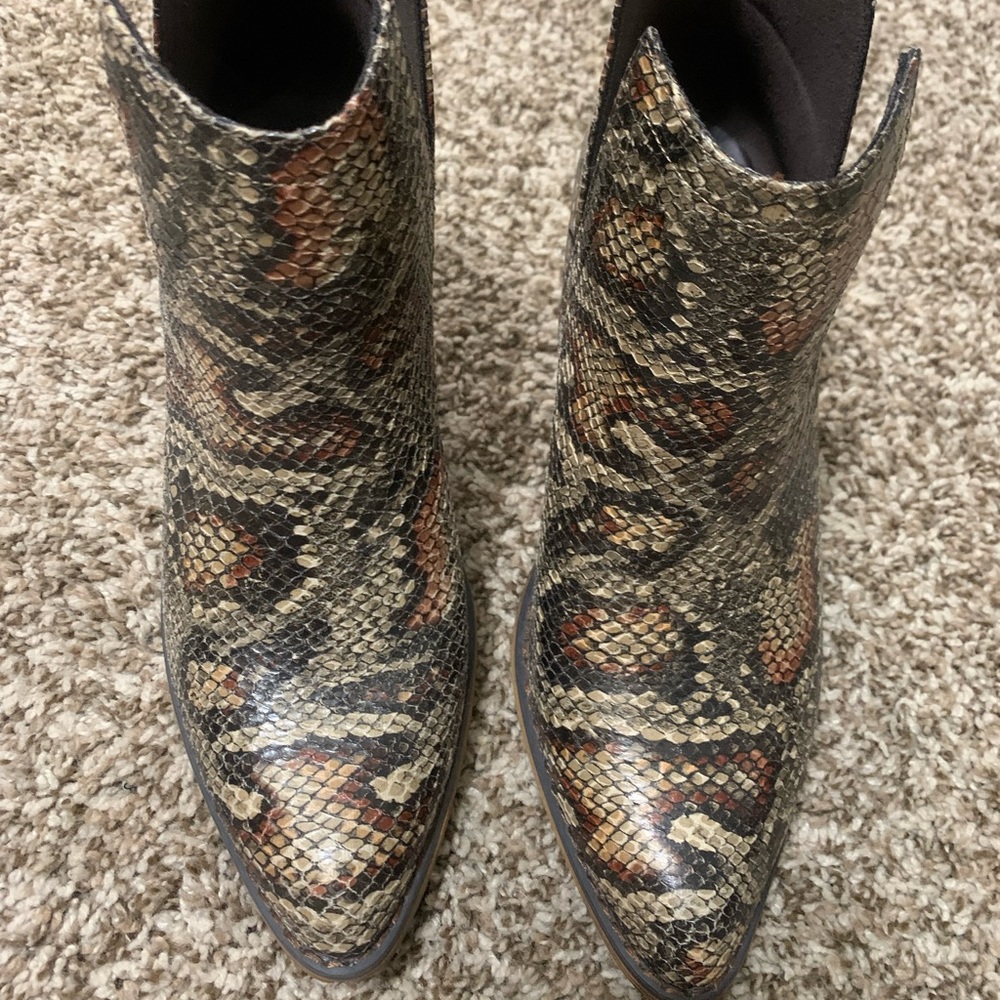 Jellypop slip-on bootie